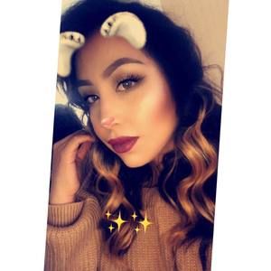 Meet your Posher, Carla